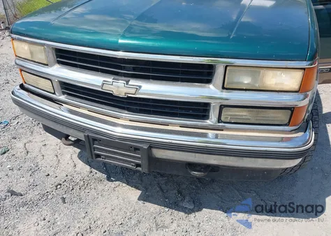 1997 Chevrolet K1500 Fleetside z USA, uszkodzony, nr VIN 2GCEK19M0V1156045